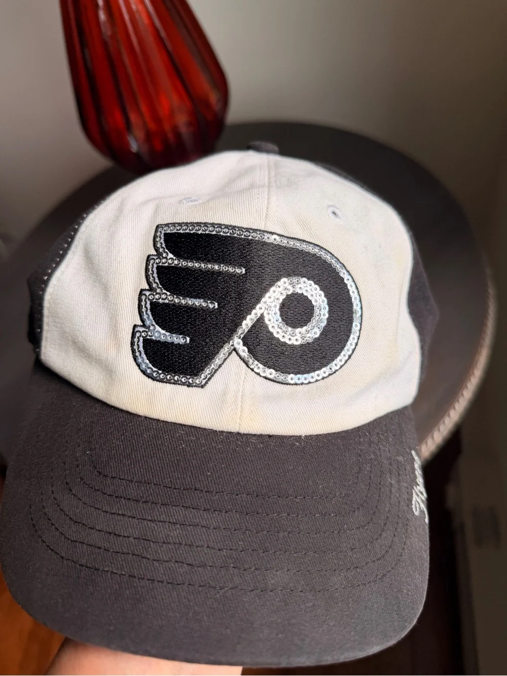 47 Brand Philadelphia Flyers NHL Hockey Women’s Sequined logo Hat Cap Adjustable